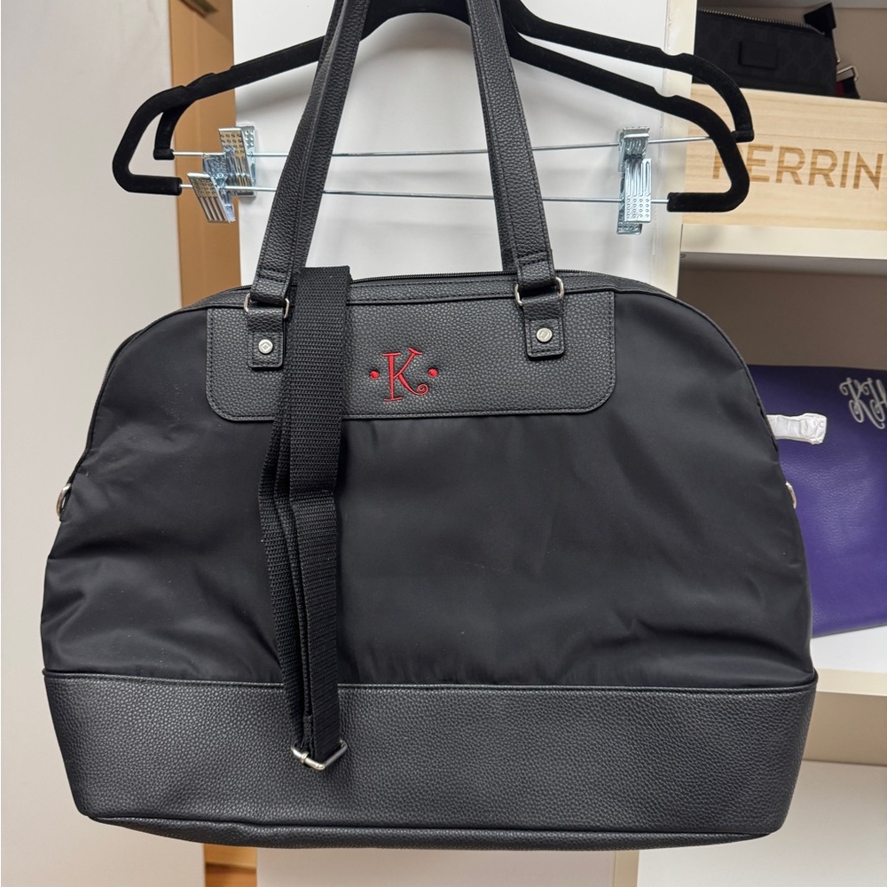 Thirty-One Black Duffel Bags Durable and Sleek